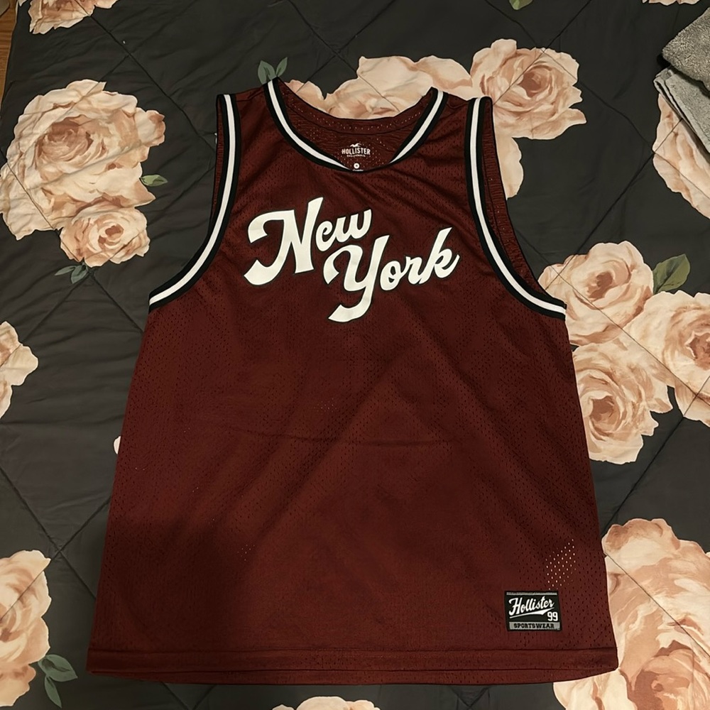 Deep red Hollister Jesery